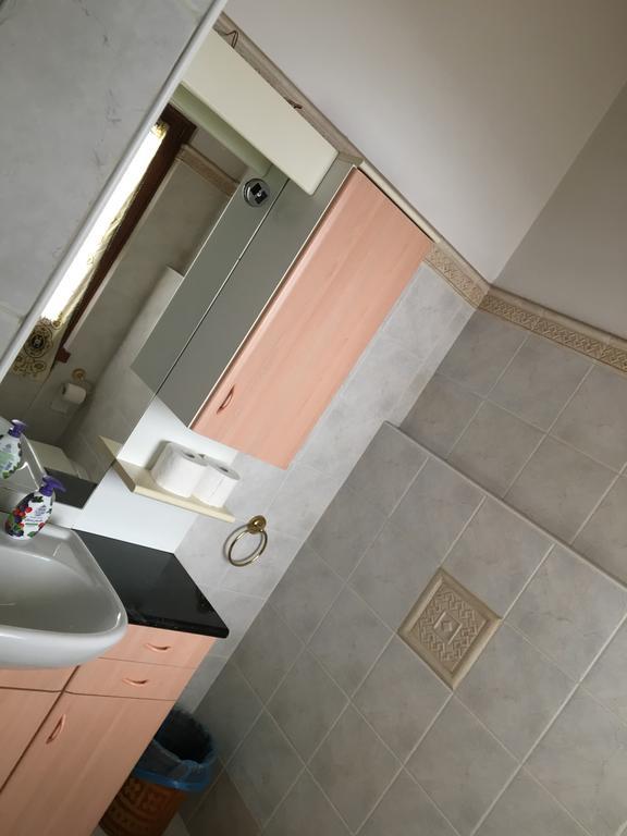 Casella'S Apartments มัลเชซิเน ภายนอก รูปภาพ